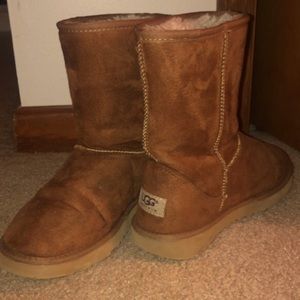 UGG Short Boots